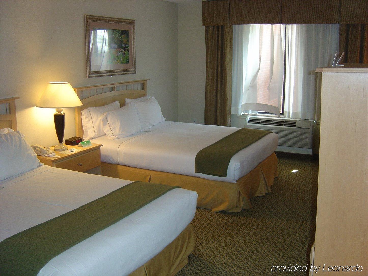 Holiday Inn Express Hotel & Suites Raleigh North - Wake Forest By Ihg Kültér fotó